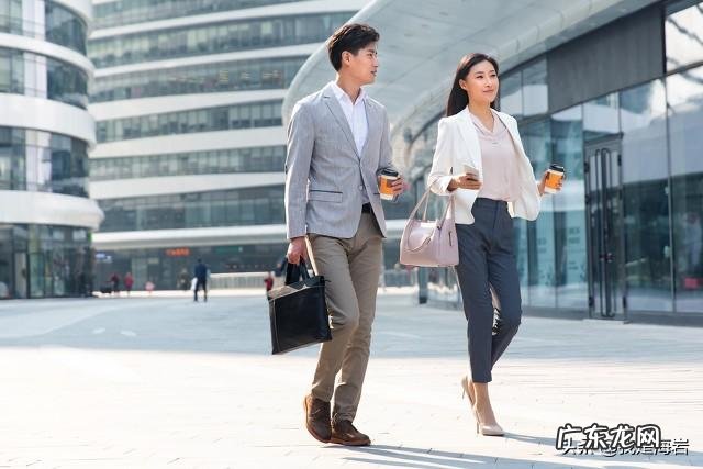 大街上遇到有人给你微信转账换现金，为什么一定不能换？