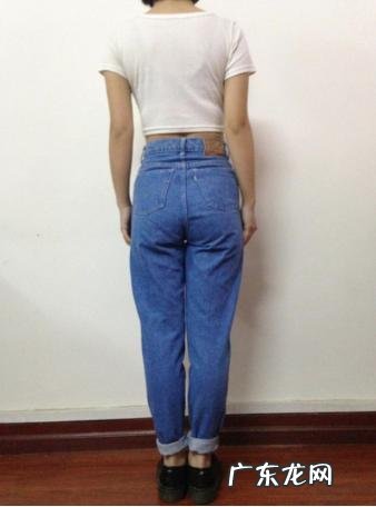 腿粗的妹子上身比较瘦,该如何搭配衣服?