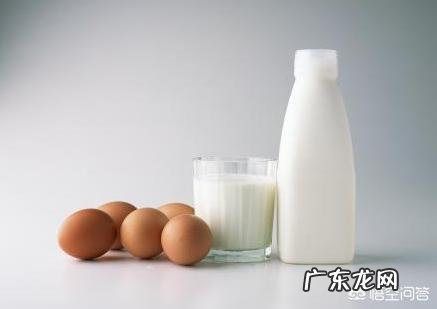 一个月坚持吃水果和蔬菜能瘦几斤 每天只吃蔬菜和水果,30个月瘦十斤是不是真的?