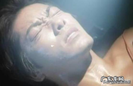 奈克瑟斯奥特曼打怪兽为什么人间体会受伤