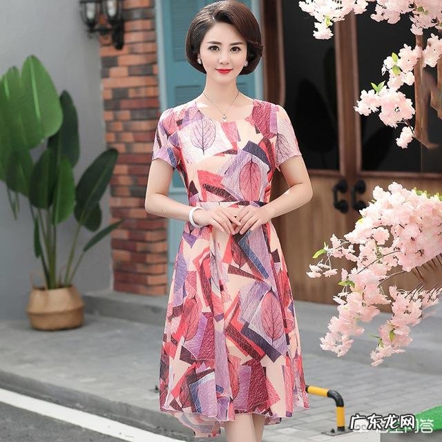 40岁女性肚子大，1米6高夏季怎么穿搭不显肚子，不显矮？