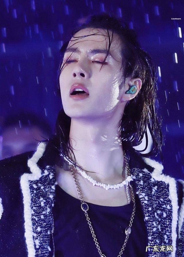 为什么看国内的男/女团唱跳总有一种很违和很尴尬的感觉?