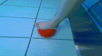 经常性崴脚与踝关节损伤有关吗