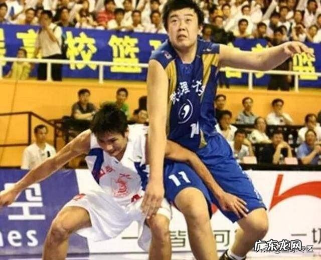 韩德君算CBAdiyi中锋吗? 韩德君是cba中锋吗