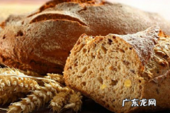 减肥时晚饭可以吃全麦面包吗