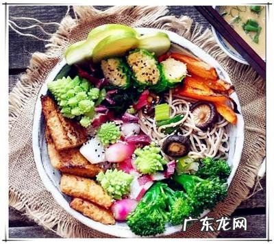 冬天早晨更适合慢跑还是早操?