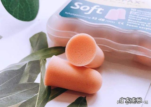 租的房子临街，晚上车多噪音大，有什么神器可以减小噪音吗？