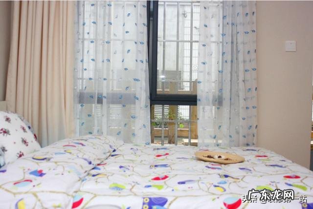 租的房子临街，晚上车多噪音大，有什么神器可以减小噪音吗？