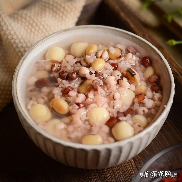 经期喝薏米红豆茯苓煮水好吗?