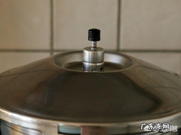 红豆薏米煲粥薏米要不要炒一下 做红豆薏米粥，薏米用不用先炒一下？