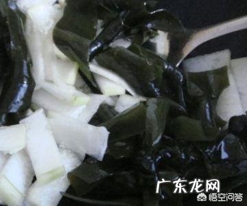 都说广东炖汤做法很出名,猪大骨煲汤怎么做?