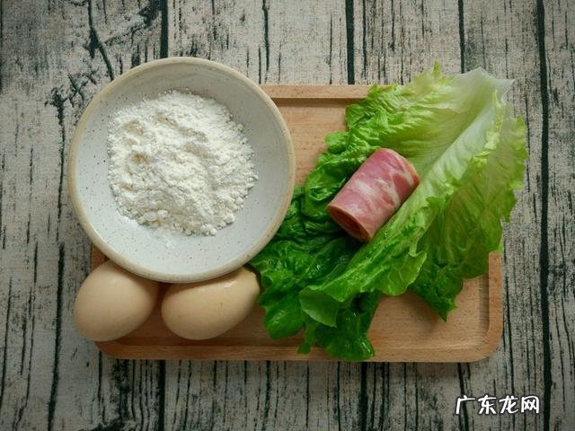 外面有面粉裹着的 请问怎么做炸鱼,又香,刺又脆。