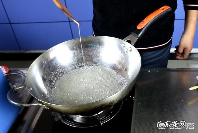 冰糖山楂糖雪球的做法 做糖雪球山楂时糖怎么炒的?