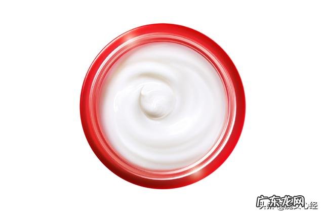 每次用sk2大红瓶,几天皮肤就变好,效果这么好,有激素吗?