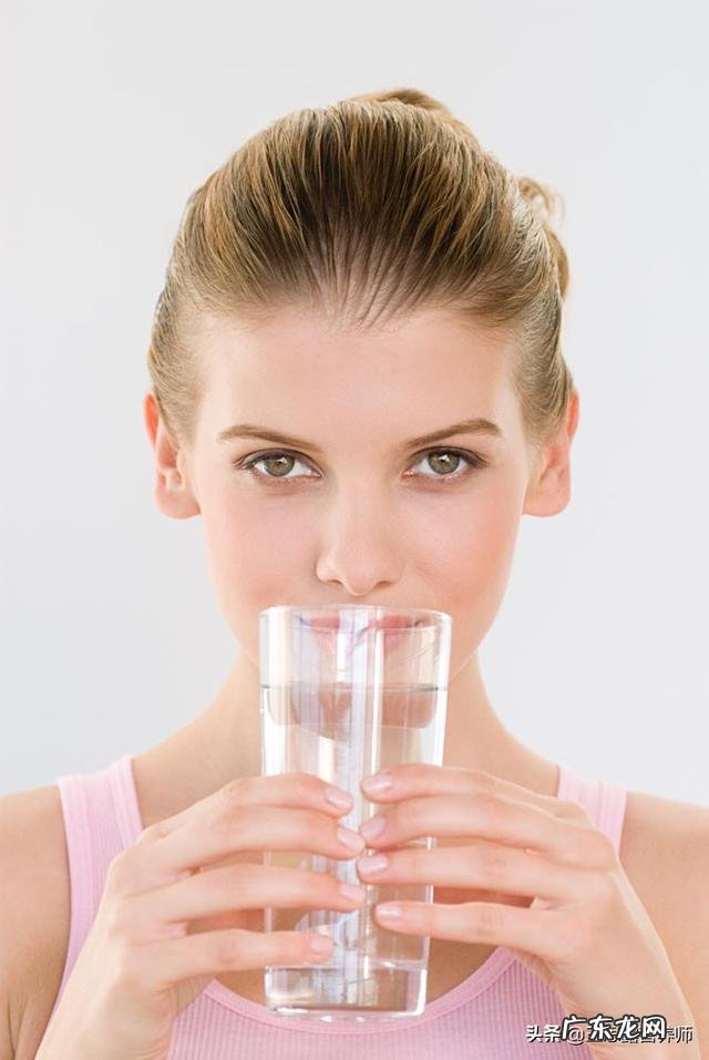 健康饮水习惯有哪些,应该要喝什么样的水才能健康长寿
