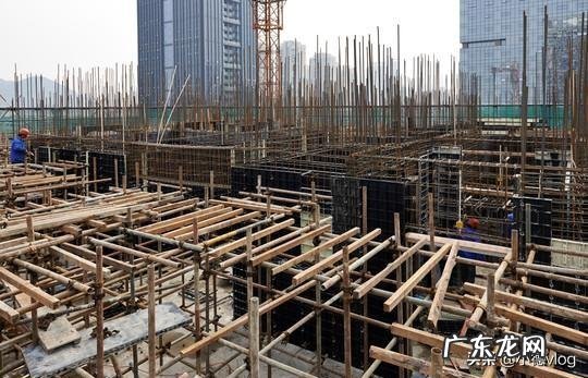 为什么很多四川人外出打工不选择成都，而去重庆浙江广东呢