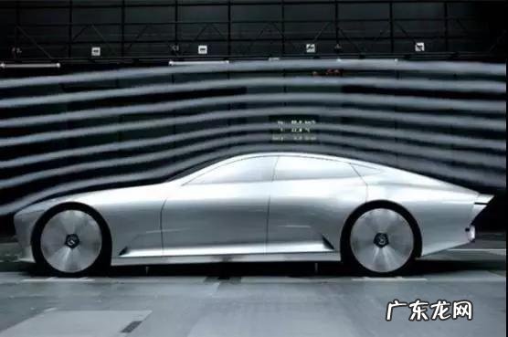 为什么高速转动的车轮看起来会停转或者反转