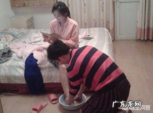 脚底起黄色的硬皮,该怎么办