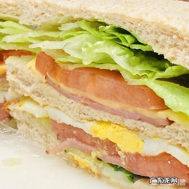 早晨喝榨的果汁和蔬菜汁对健康有益吗?