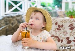 什么果汁好喝又营养适合小孩子喝的额？