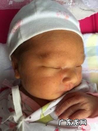 宝宝满月发现有黄疸不能打预防针怎么办？怎么退黄疸？ 满月宝宝黄疸还没退能打预防针吗