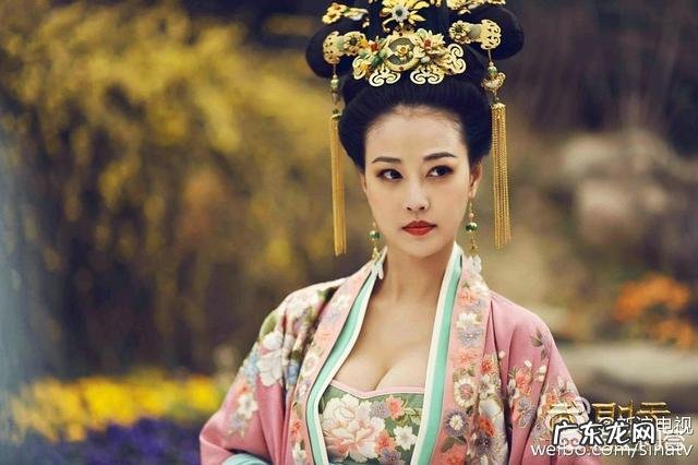 年轻时的邵美琪和周海媚,你认为谁更美