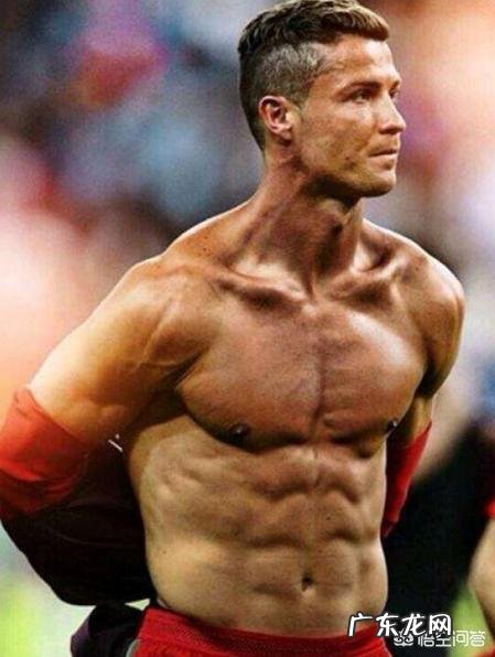 跟奥尼尔合影真的会让自己显娇小吗？