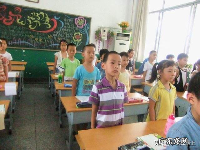 一年ji的学生要不要严格管理？