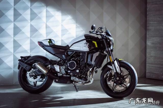 5 我初二15岁1000米跑了2分58秒好不好?