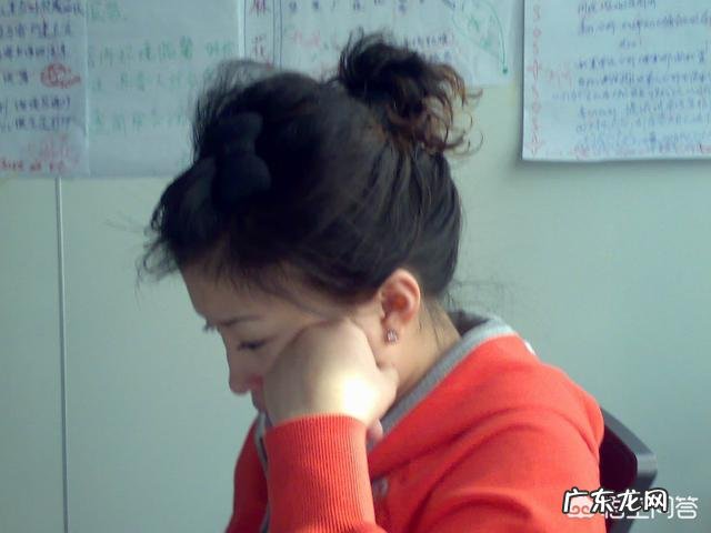 为什么脖子上也会长痘痘?