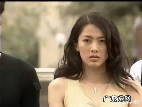 毛衣跟阔腿裤怎么搭能大气时髦?