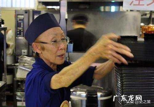 夫妻如果吵架冷战的话,应该谁先主动求和?