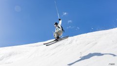 产后腰上的赘肉怎样才能减掉