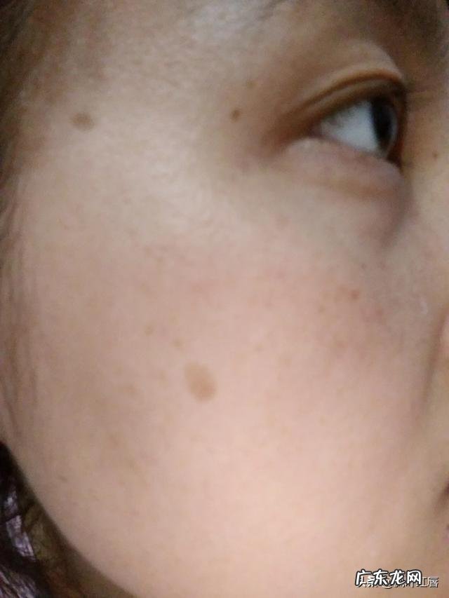 哺乳期的妈妈吃什么能让宝宝的皮肤白