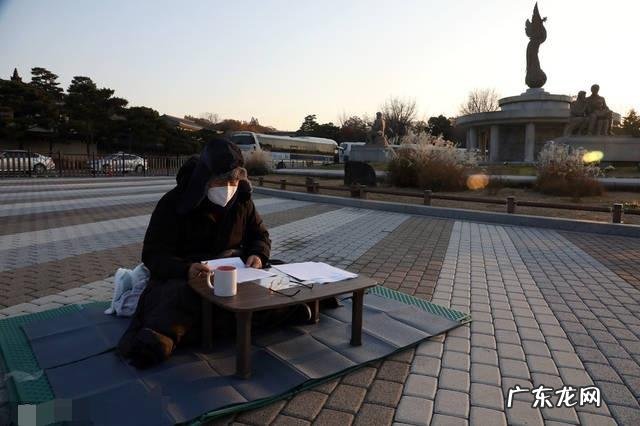 黄教安绝食晕倒送医,这次抗议无果而终?