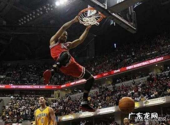 说一说你什么时候爱上篮球的和篮球对你生活的影响