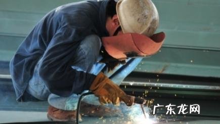 一个月挣多少钱才没压力了 现在的你一个月有多少收入,压力大吗?