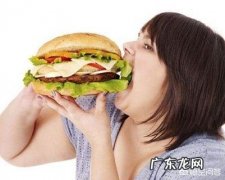 暴饮暴食排泄很难，该怎么办？