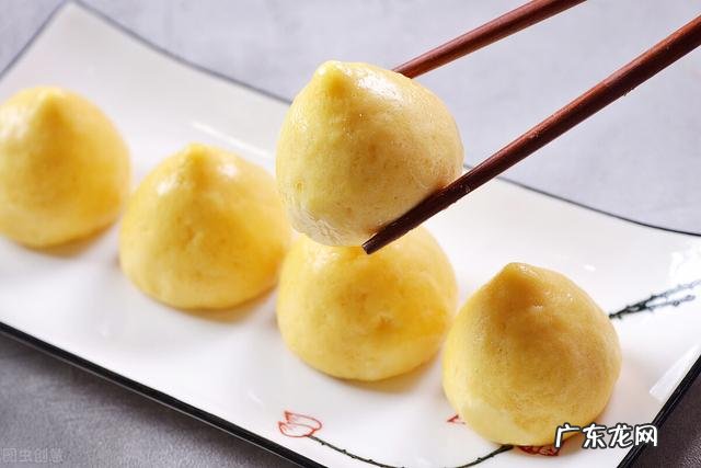 蒸窝头放小苏打好还是放酵母好?