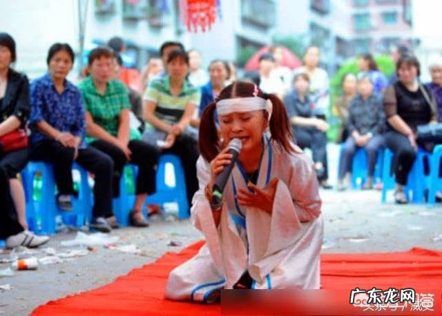 是不是夫妻生活久了，就彼此关心不多了呢？