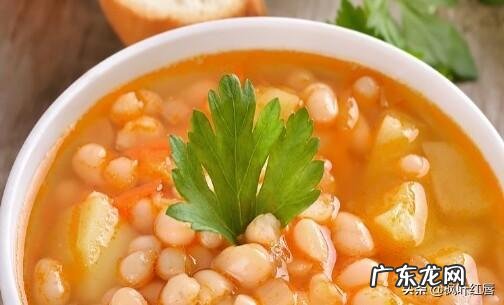 明明自己做好了护肤保养为何肌肤还会不断脱皮?