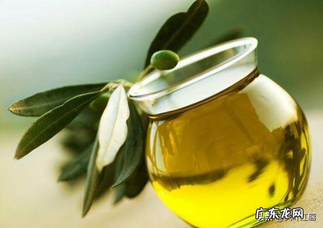 明明自己做好了护肤保养为何肌肤还会不断脱皮?