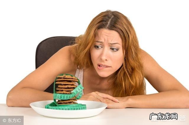 一周不吃饭会不会瘦10斤？