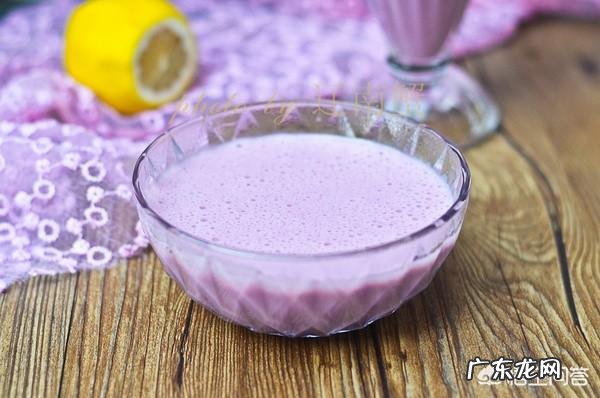 8个月大的宝宝吃辅食可以不吃奶吗