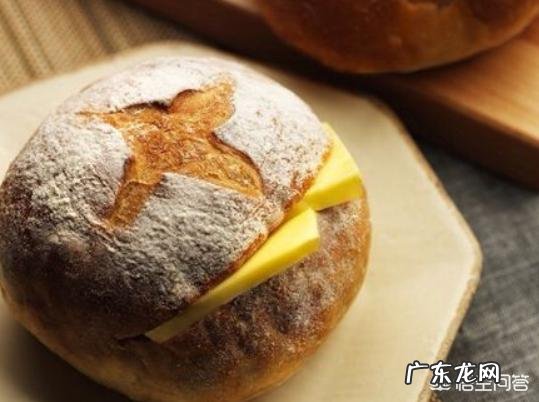 晚上没吃晚饭，吃面包会长胖吗？