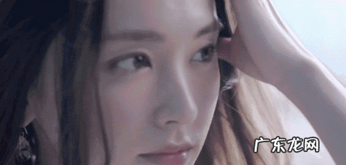 殷桃双眼皮是割的吗 割双眼皮的时候你还是盲目跟风吗