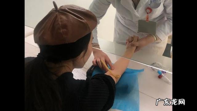 割双眼皮感觉变老了 割双眼皮感觉换了一张脸