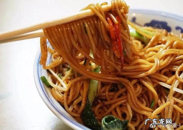 南昌拌粉瓦罐煨汤哪里可以学 哪个美食更能代表南昌特色,南昌炒粉还是瓦罐汤?