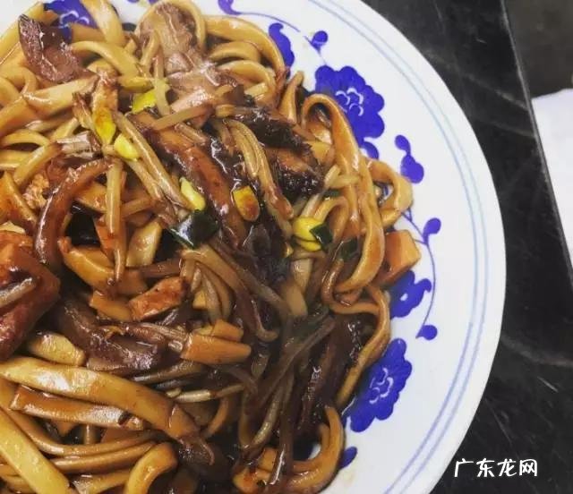 南昌拌粉瓦罐煨汤哪里可以学 哪个美食更能代表南昌特色,南昌炒粉还是瓦罐汤?