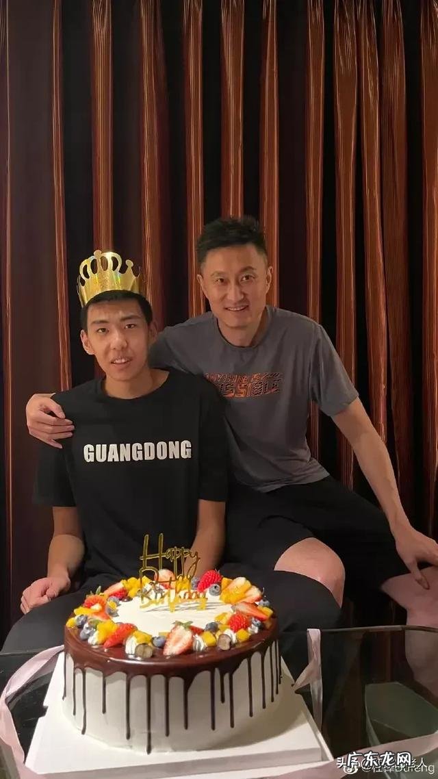 杨幂旗下的李溪芮最近很火,她会是下个迪丽热巴吗